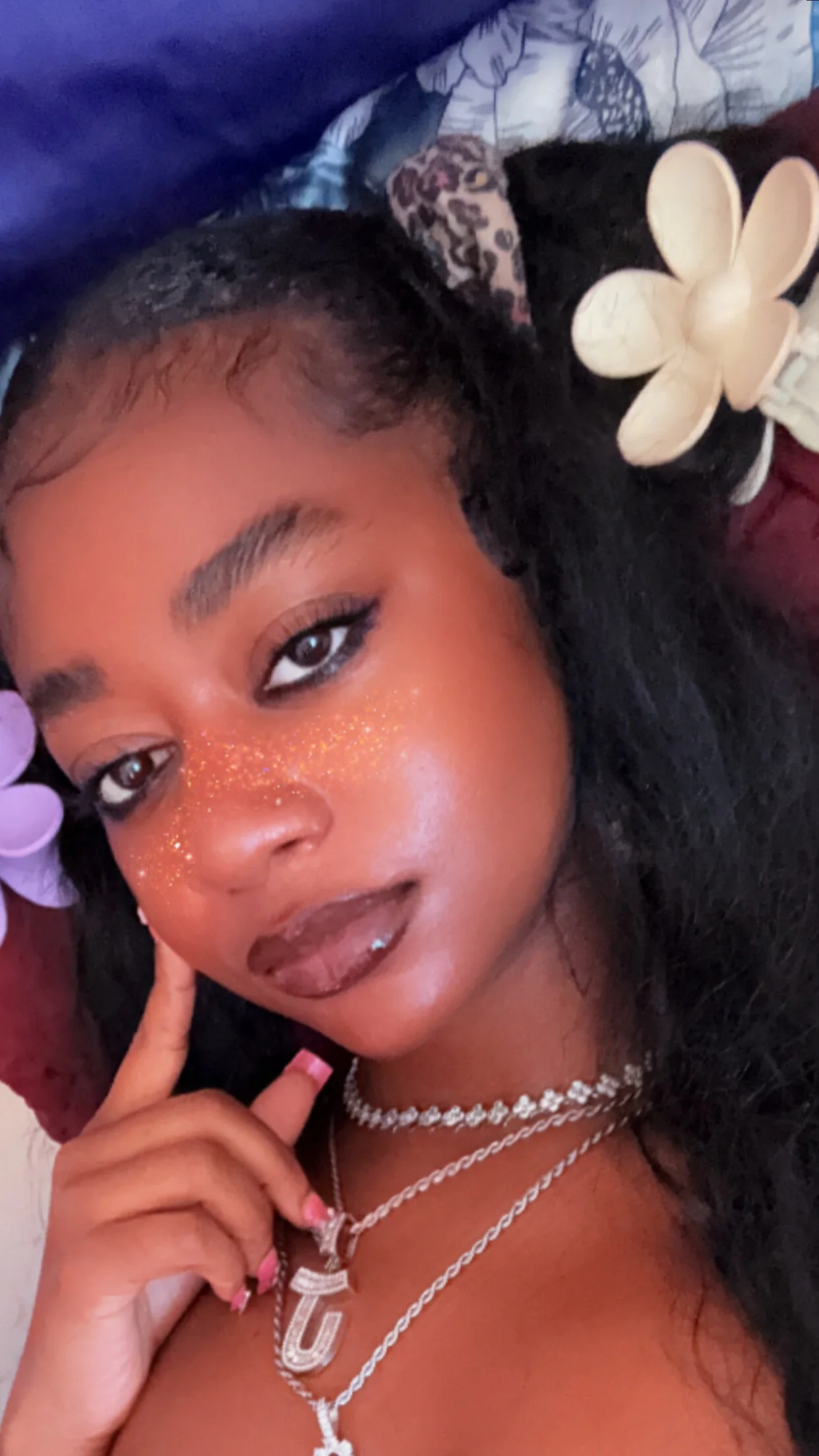 🌺Pink Huaraches🌺 @jalondia profile picture